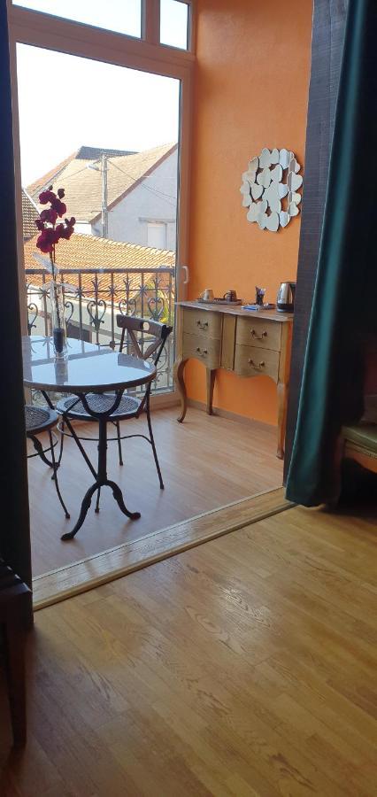Au Chambellan Panzió Ay-Champagne Kültér fotó