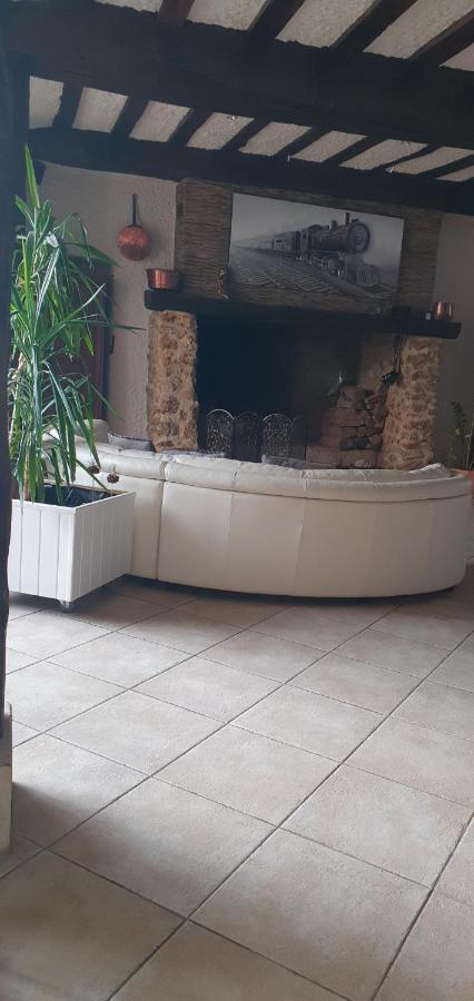 Au Chambellan Panzió Ay-Champagne Kültér fotó